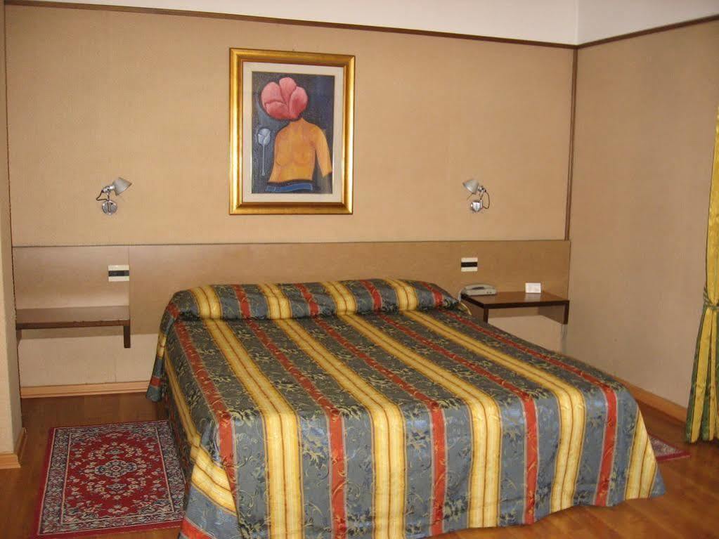 Hotel Plaza 샌마티노시크마리오 외부 사진